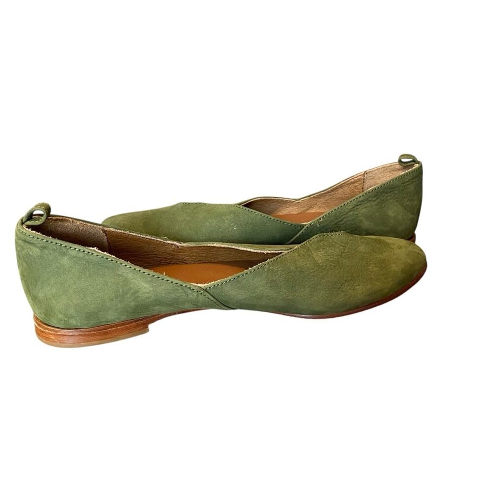 Charleston Shoe Co Suede Ballet Flat Army Olive Green size 9 no ankle strap - Picture 8 of 9